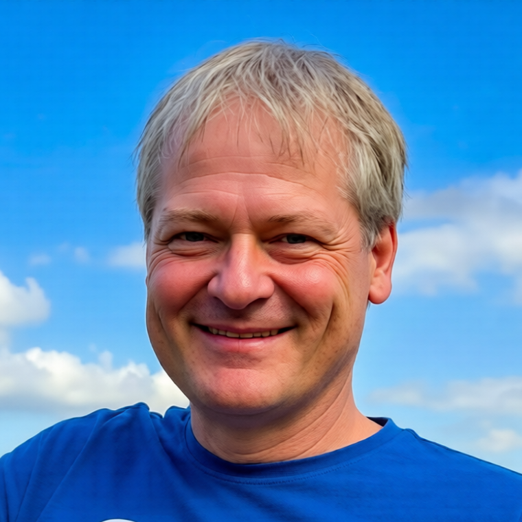 Chris Smith (G1FEF) headshot