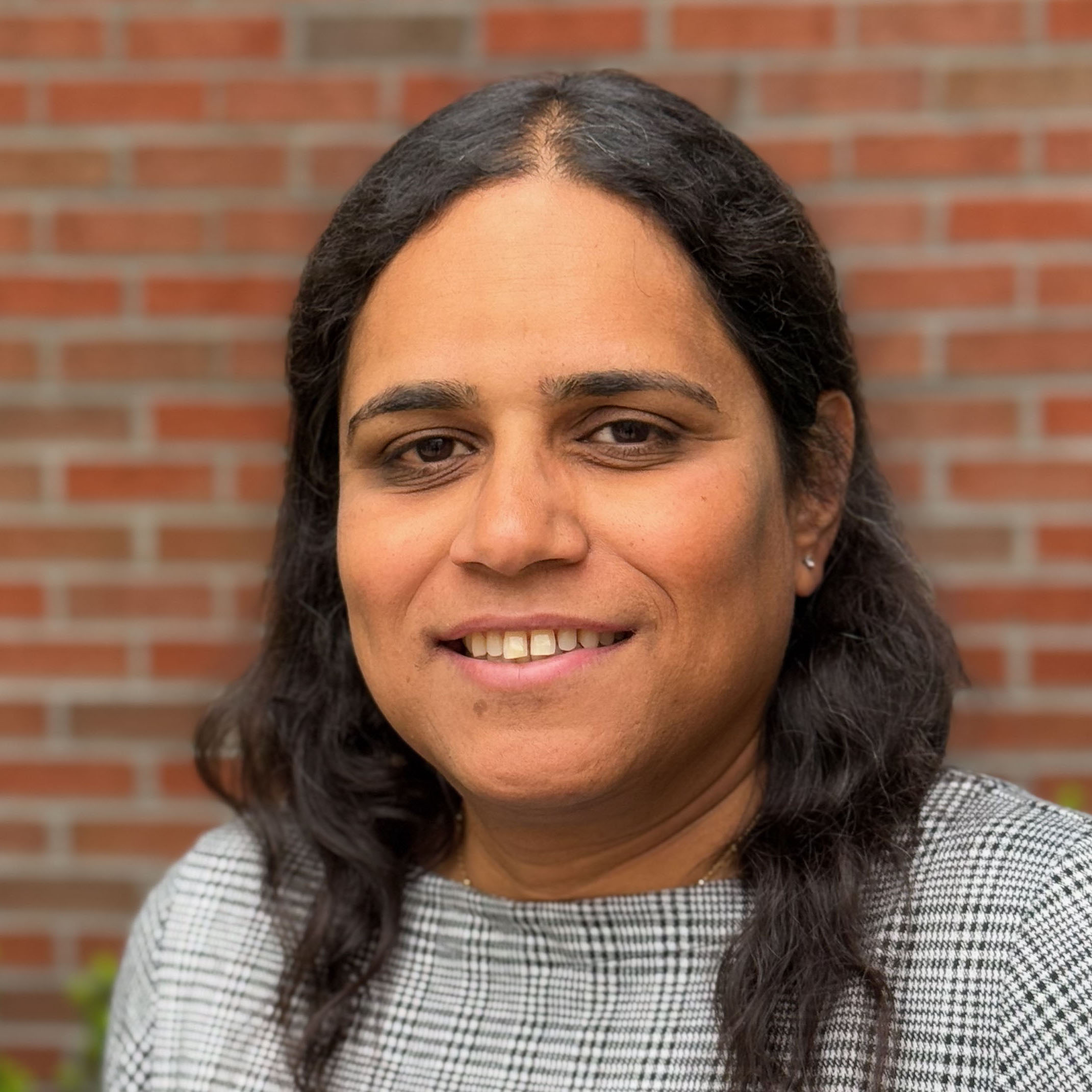 Ria Jairam (N2RJ) headshot